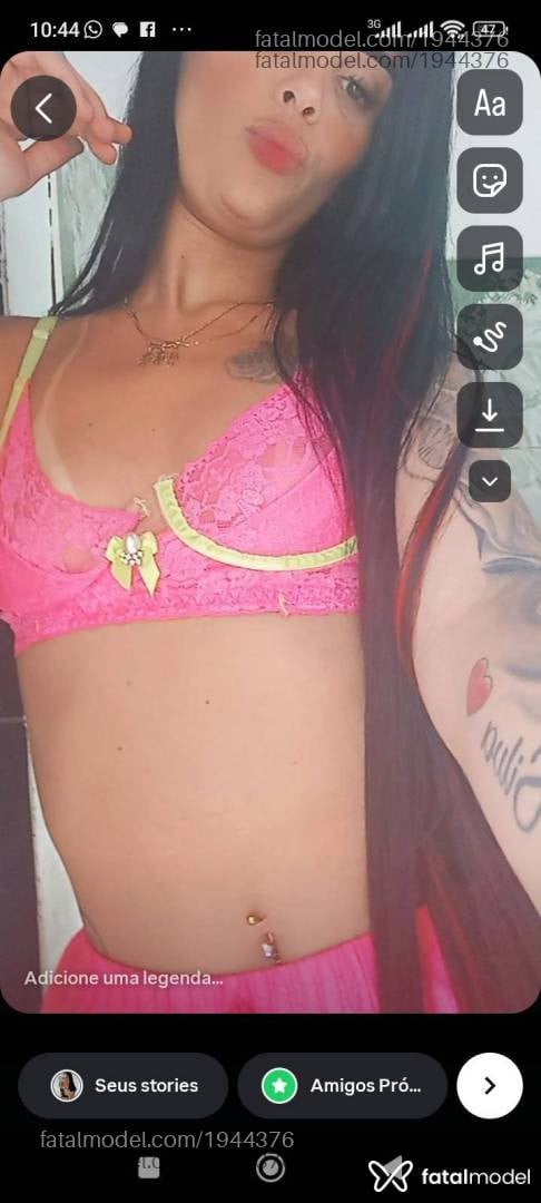 Acompanhante mulher morena (o) de olhos pretos em Macaé - Rebeca Silva