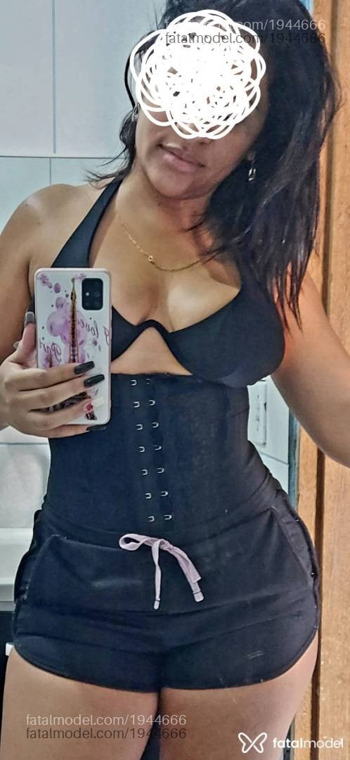 Acompanhante mulher com cabelo castanho de olhos pretos em Rondonópolis - Bruninha