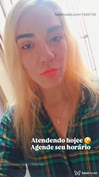 Acompanhante mulher com cabelo castanho de olhos castanhos em Campina Grande Acompanhante mulher com cabelo castanho de olhos castanhos em Campina Grande - Mariana