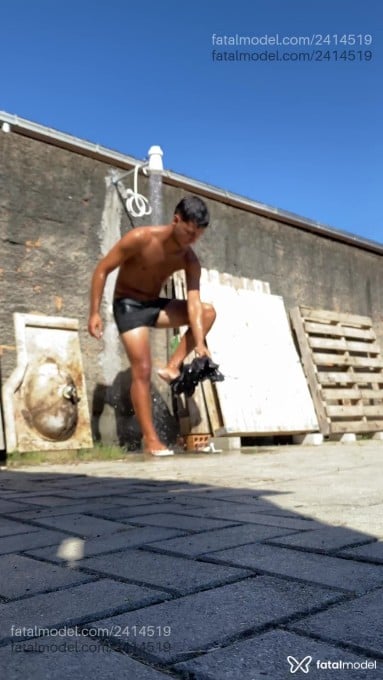 Acompanhante homem morena (o) de olhos castanhos em Florianópolis - Souza