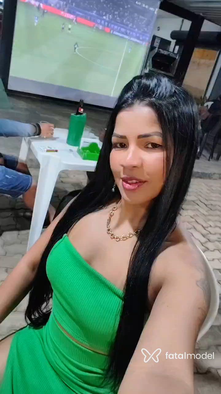 Acompanhante mulher morena (o) de olhos castanhos - Mikaelly Prado