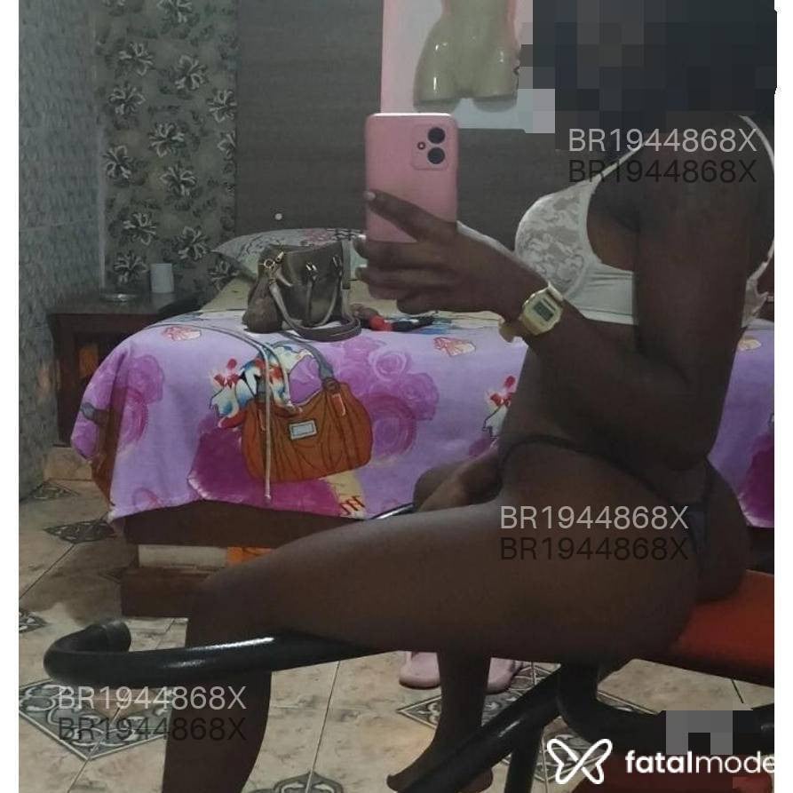Acompanhante mulher loira (o) de olhos pretos em Itaboraí - Larah