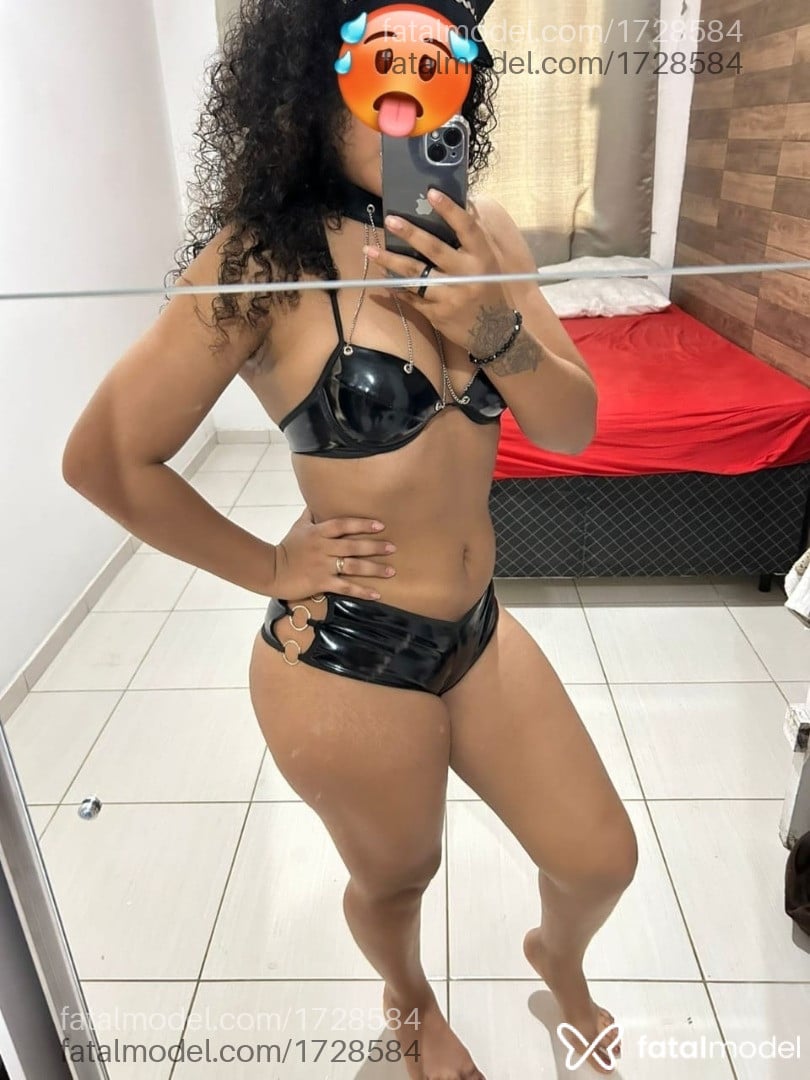 Acompanhante mulher morena (o) de olhos castanhos - Karla Soares