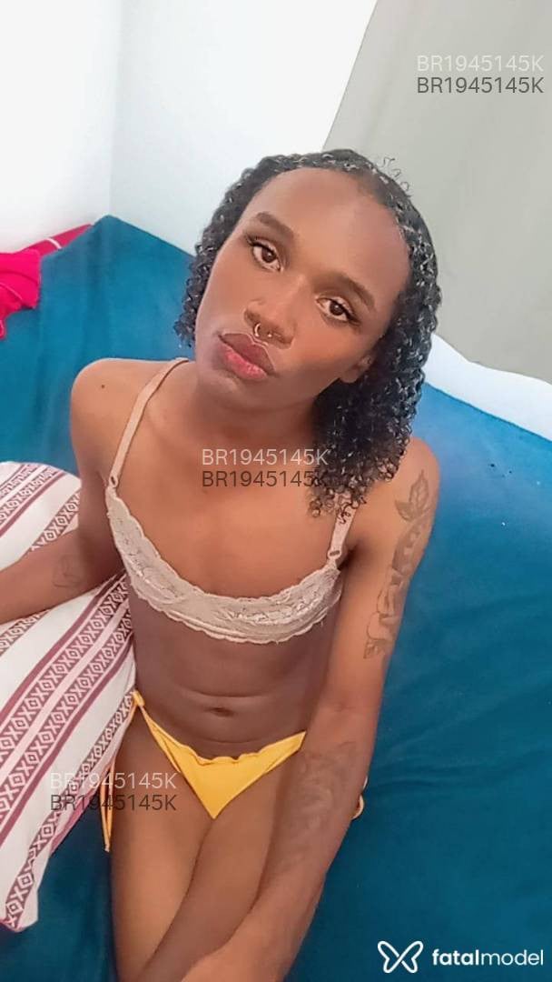 Acompanhante mulher trans com cabelo castanho de olhos pretos em Cariacica Acompanhante mulher trans com cabelo castanho de olhos pretos em Cariacica - Ruby Lima