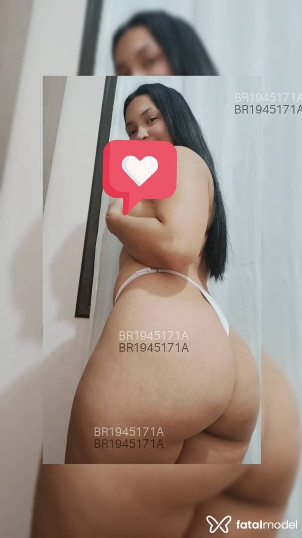 Acompanhante mulher morena (o) de olhos castanhos - Cristal Acompanhante mulher morena (o) de olhos castanhos - Cristal