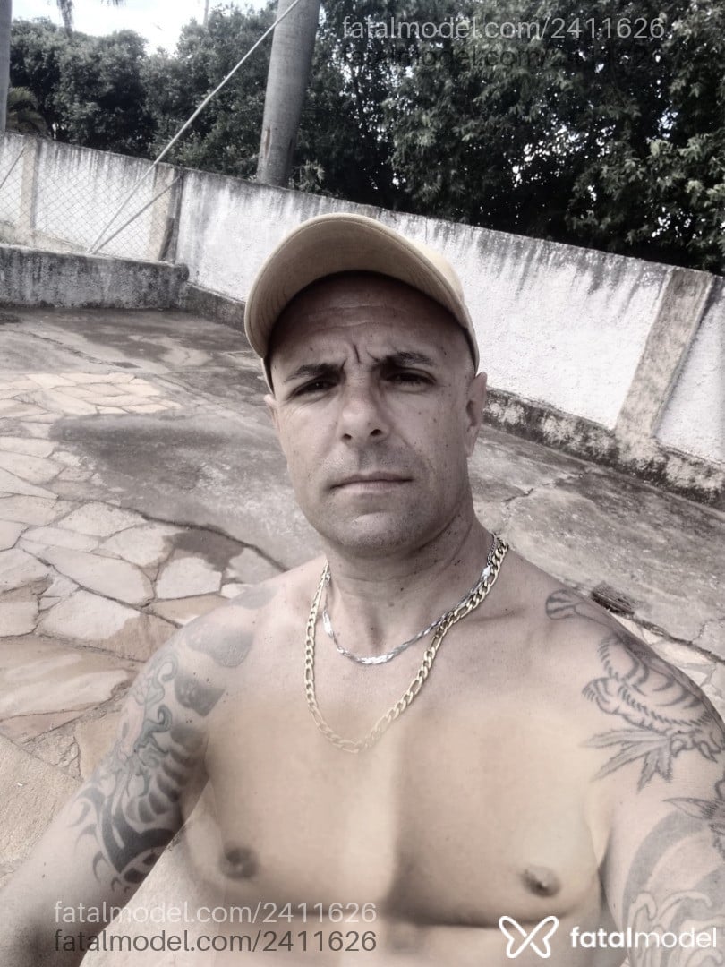 Acompanhante homem sem cabelo de olhos castanhos em Bauru Acompanhante homem sem cabelo de olhos castanhos em Bauru - Endrigo