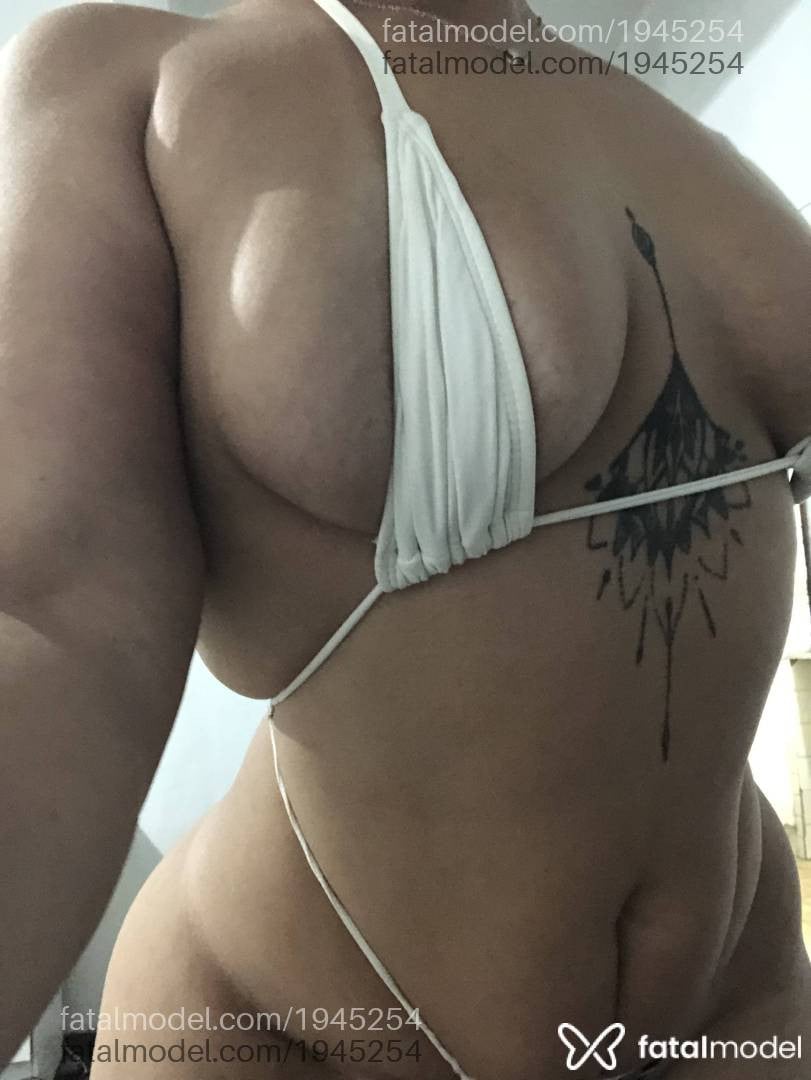 Acompanhante mulher morena (o) de olhos castanhos - Silvaass