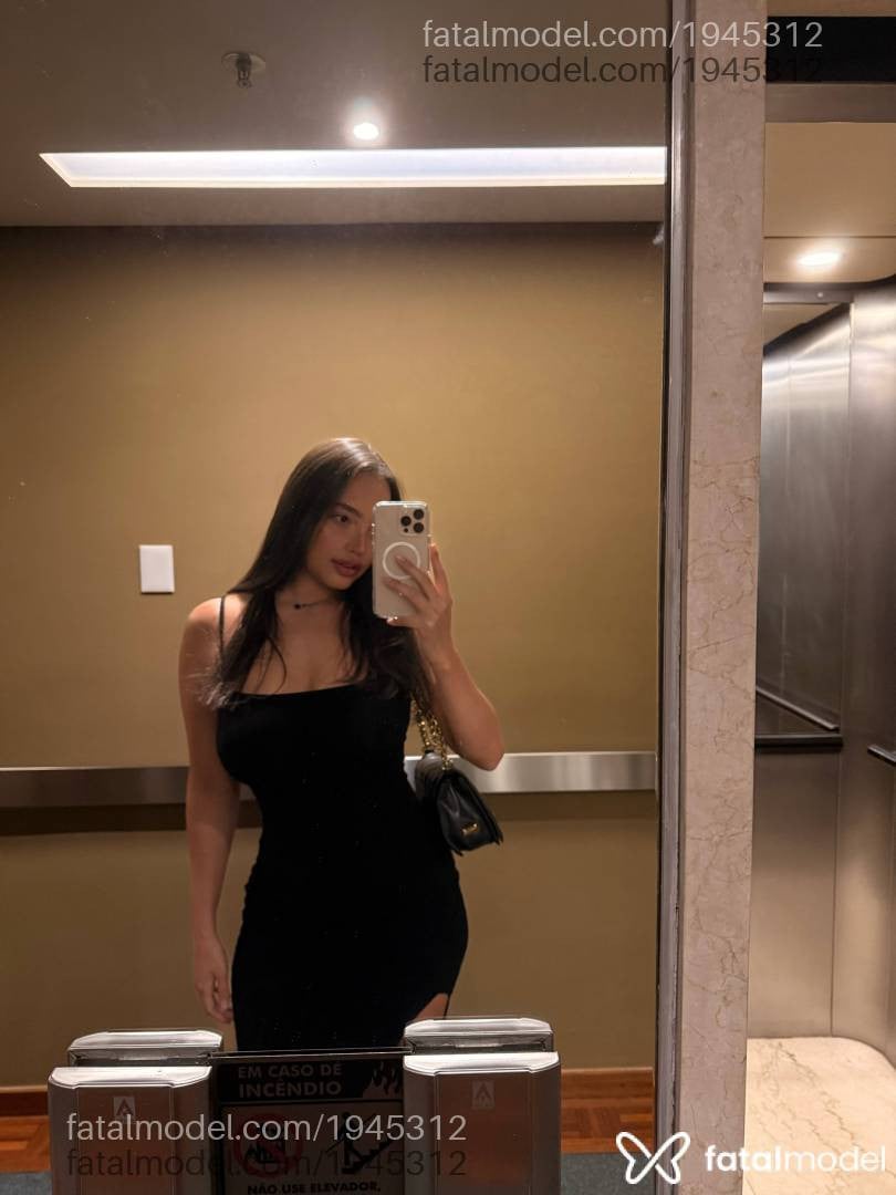 Acompanhante mulher com cabelo castanho de olhos pretos em São Paulo - Yasmim