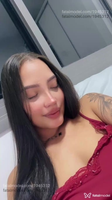 Acompanhante mulher com cabelo castanho de olhos pretos em São Paulo - Yasmim