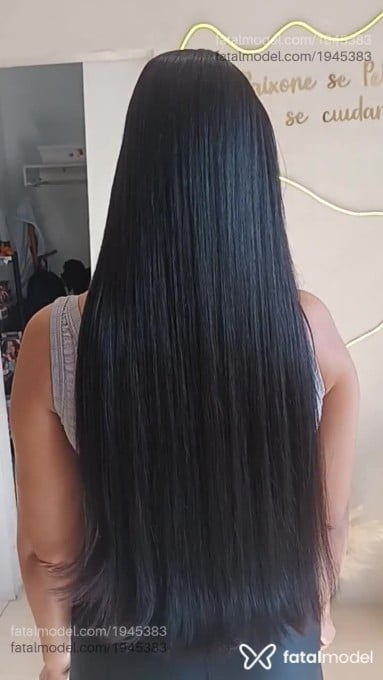 Acompanhante mulher morena (o) de olhos castanhos em Caldas Novas - Karina