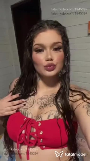 Acompanhante mulher loira (o) de olhos castanhos em Caxias do Sul - Maya