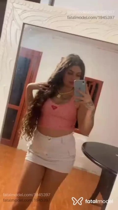 Acompanhante mulher loira (o) de olhos castanhos em Caxias do Sul - Maya