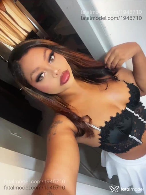 Acompanhante mulher morena (o) de olhos mel em Pontal do Paraná - Yara Bianca