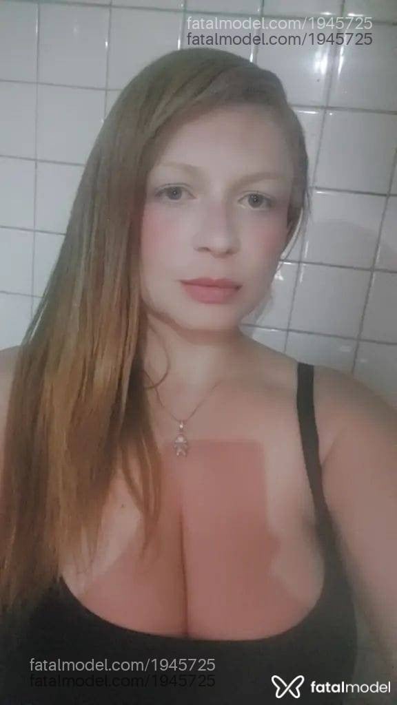Acompanhante mulher ruiva (o) de olhos verdes - Bárbara