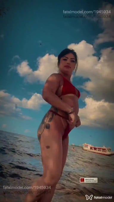 Acompanhante mulher com cabelo castanho de olhos castanhos - Isabela Acompanhante mulher com cabelo castanho de olhos castanhos - Isabela