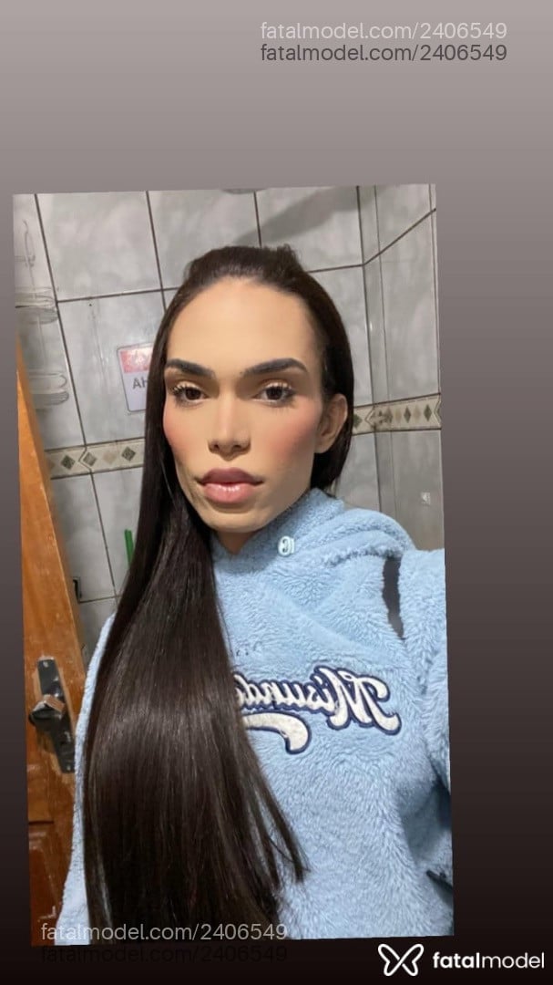 Acompanhante mulher trans loira (o) de olhos castanhos em Goiânia Acompanhante mulher trans loira (o) de olhos castanhos em Goiânia - Emily Bortoli