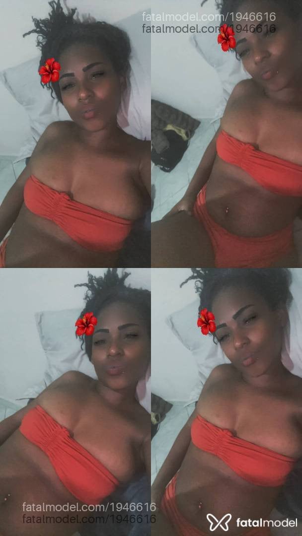Acompanhante mulher com cabelo castanho de olhos castanhos - Julha