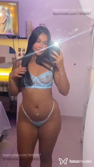 Acompanhante mulher morena (o) de olhos pretos em Virtual - Bárbara