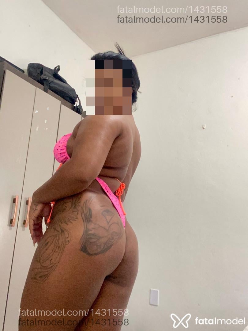 Acompanhante mulher morena (o) de olhos pretos em Rio de Janeiro Acompanhante mulher morena (o) de olhos pretos em Rio de Janeiro - Eliane