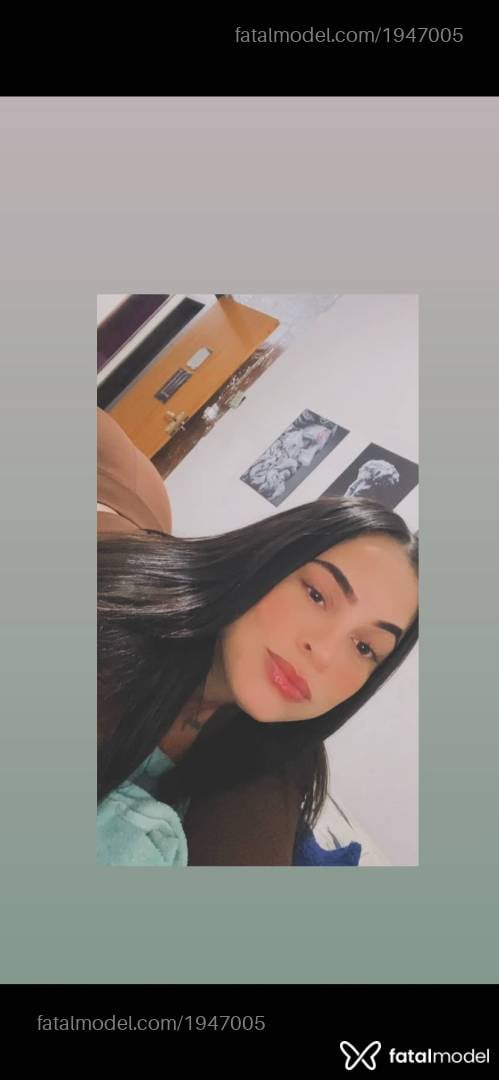 Acompanhante mulher morena (o) de olhos mel - Bruna