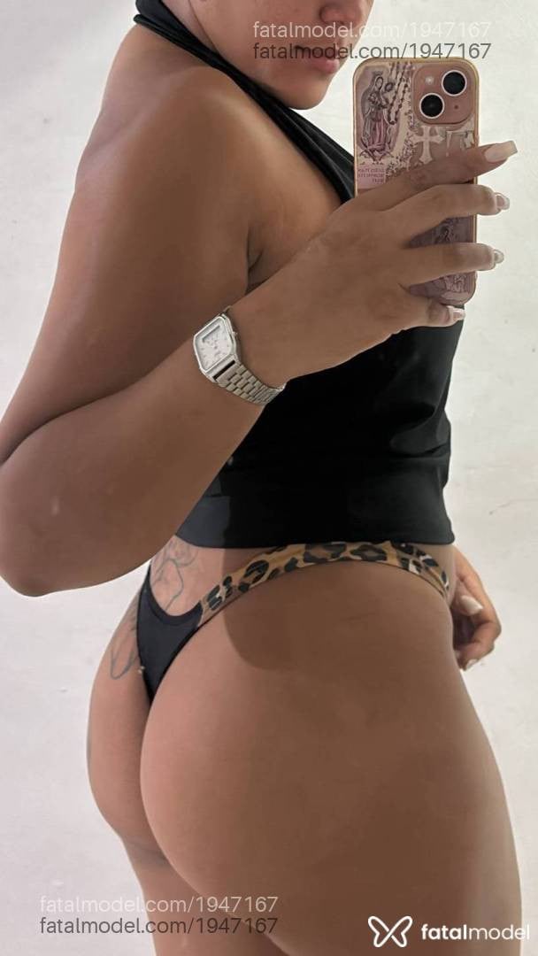 Acompanhante mulher com cabelo castanho de olhos mel - Eva