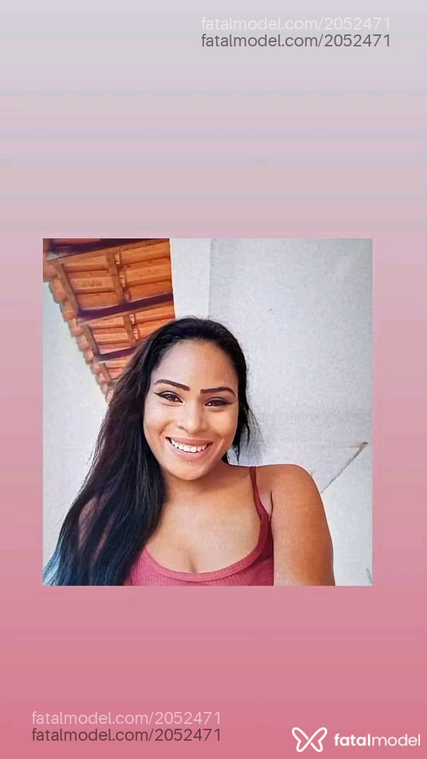 Acompanhante mulher com cabelo castanho de olhos castanhos em Maricá - Jenifer