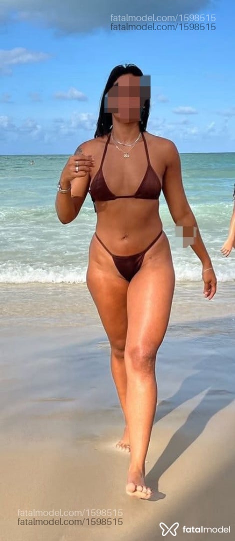 Acompanhante mulher com cabelo castanho de olhos castanhos em Aracaju - Tokio