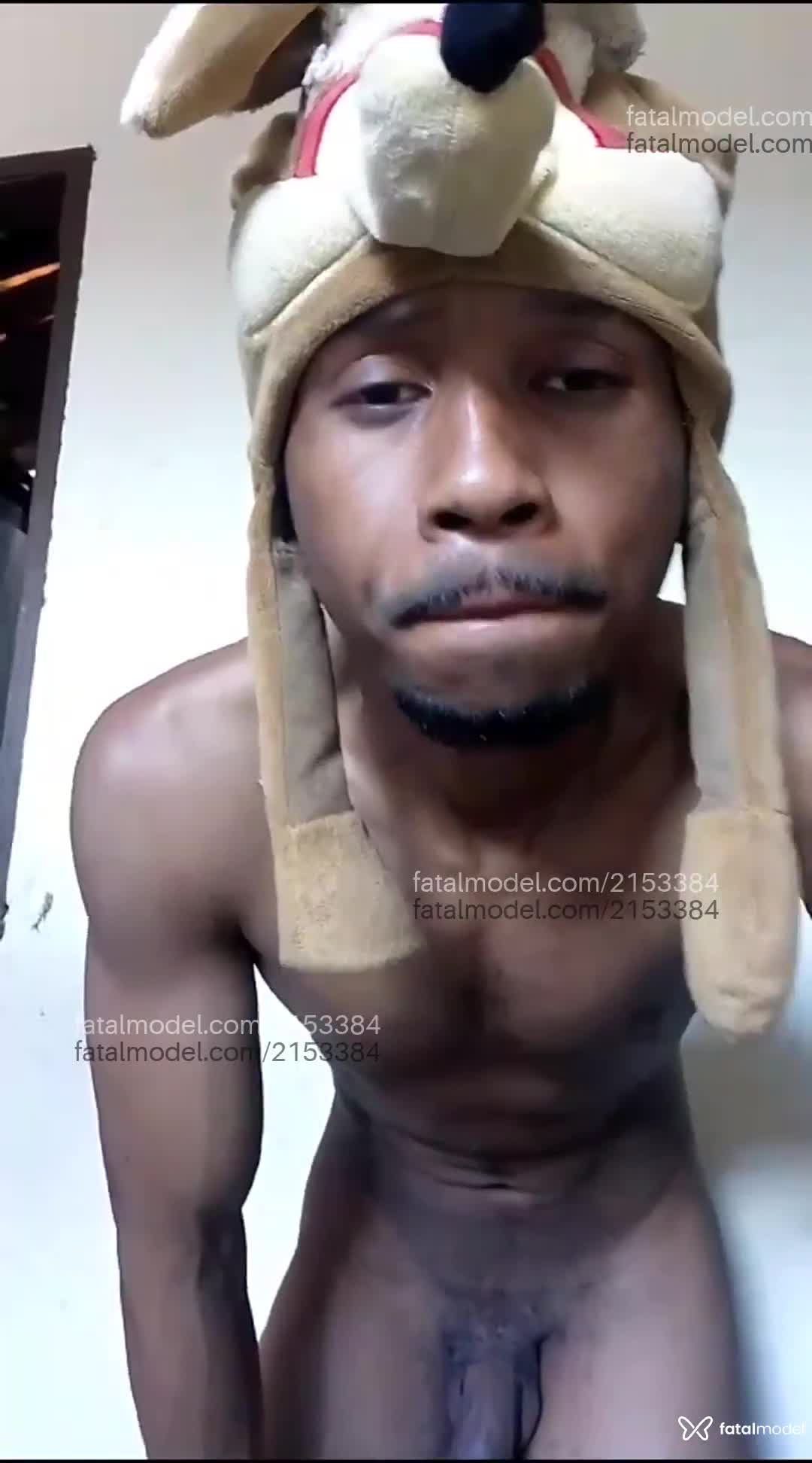 Acompanhante homem morena (o) de olhos pretos - Beca Stone Acompanhante homem morena (o) de olhos pretos - Beca Stone