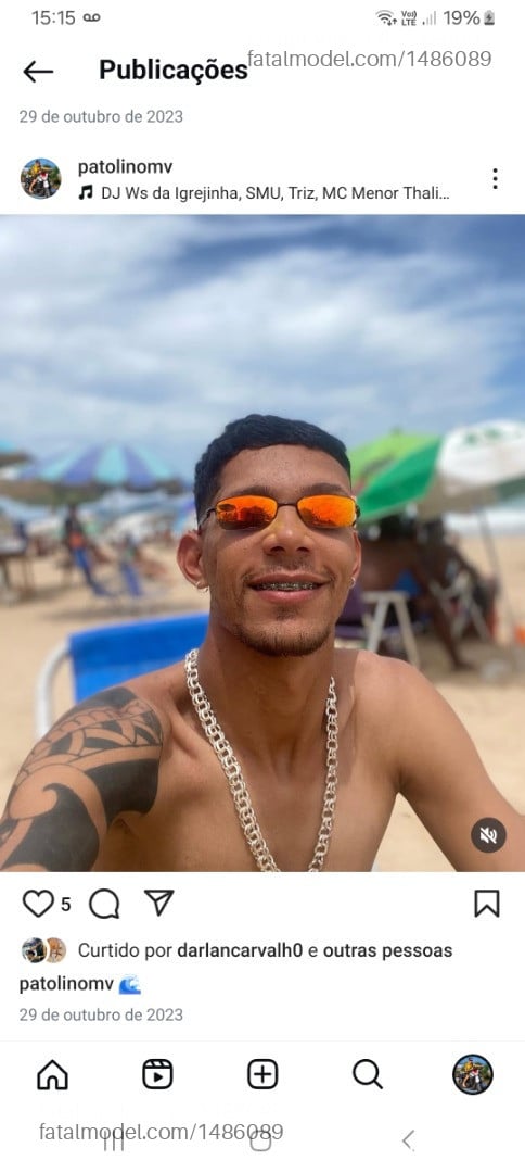 Acompanhante homem com cabelo colorido de olhos castanhos em Macaé - Ualter