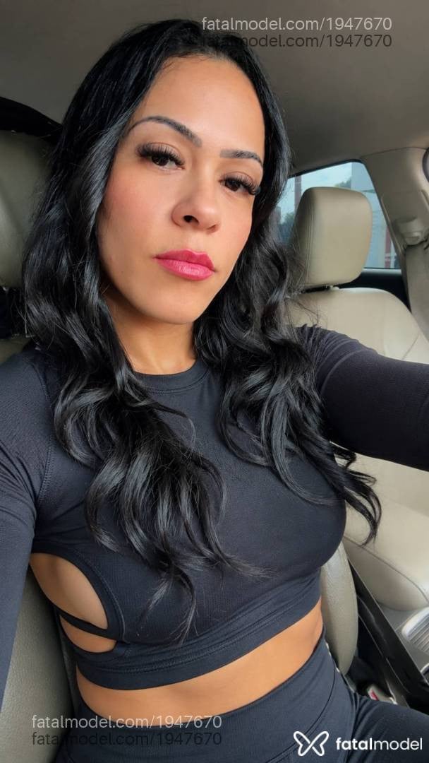 Acompanhante mulher com cabelo castanho de olhos castanhos - Kelly