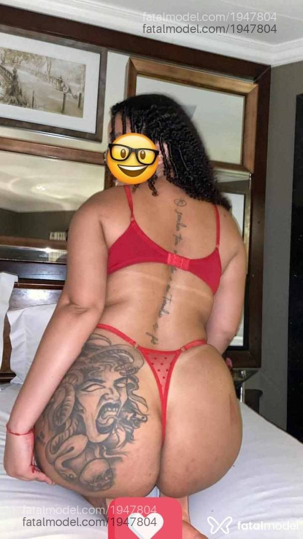 Acompanhante mulher com cabelo castanho de olhos castanhos em Uberaba - Ravenna