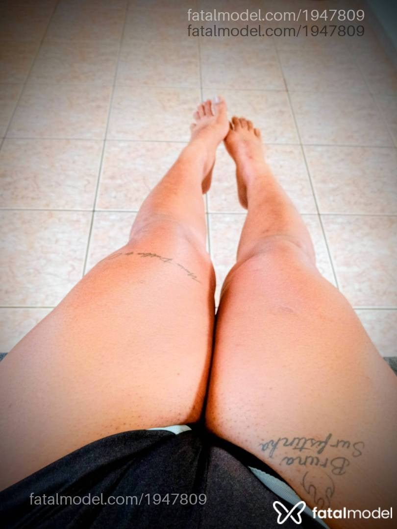 Acompanhante mulher com cabelo castanho de olhos castanhos - Bruninhaasurfis
