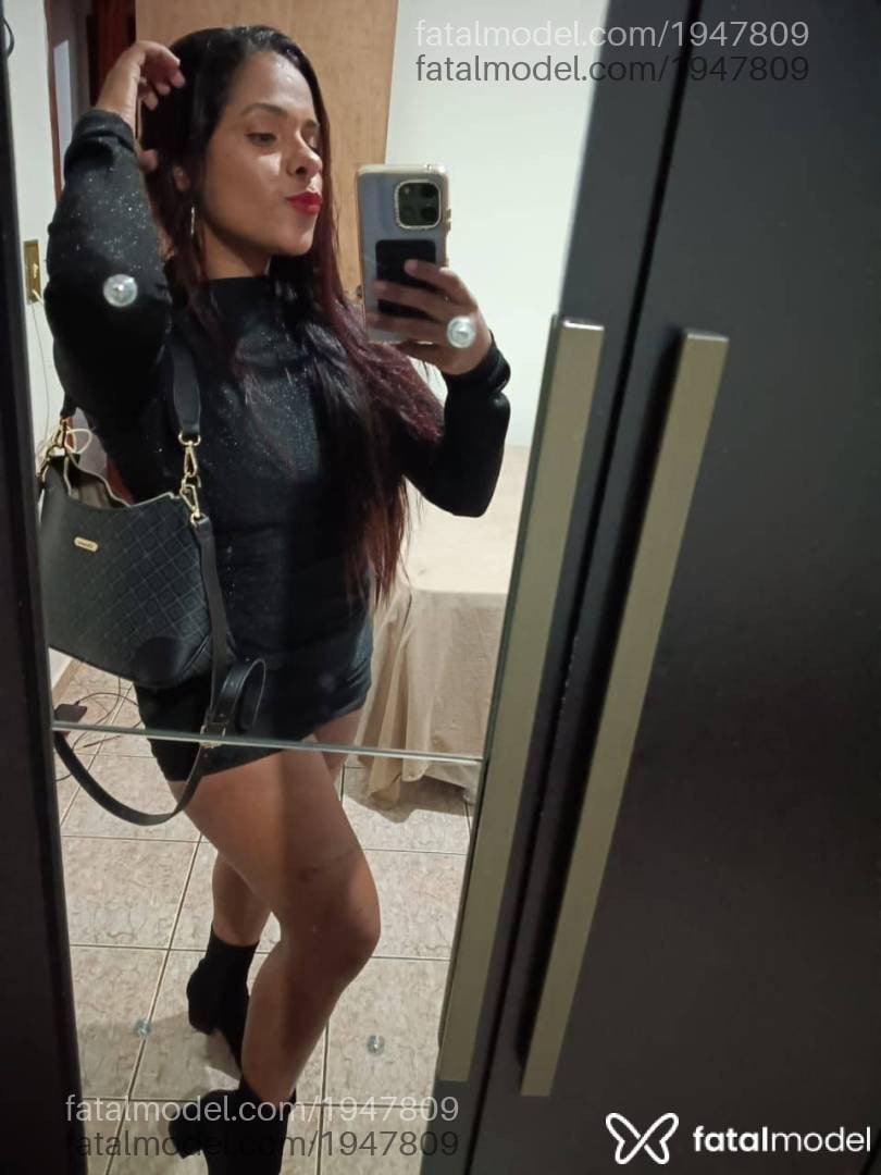 Acompanhante mulher com cabelo castanho de olhos castanhos - Bruninhaasurfis