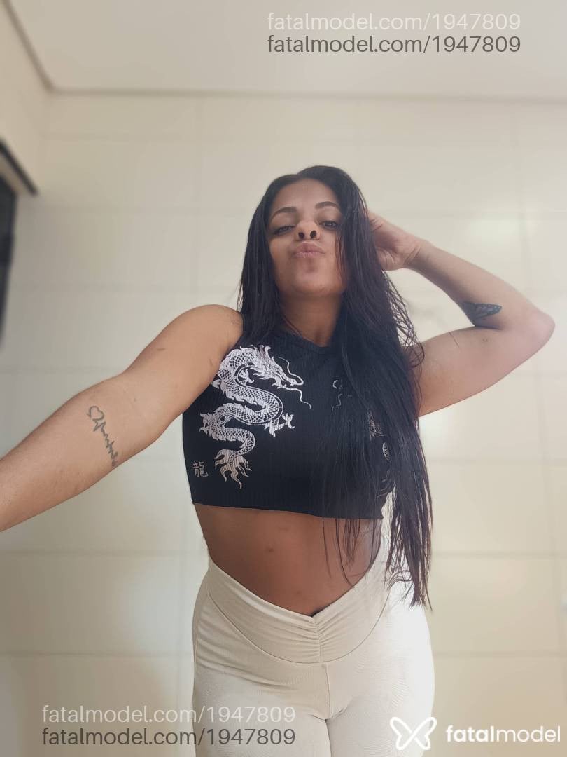 Acompanhante mulher com cabelo castanho de olhos castanhos - Bruninhaasurfis