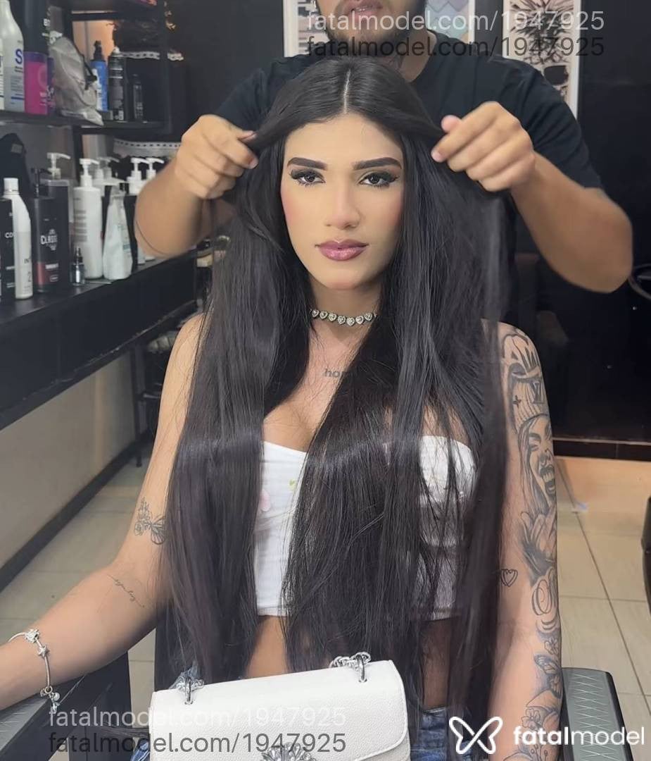 Acompanhante mulher trans com cabelo castanho de olhos castanhos em Penaforte - Mayla