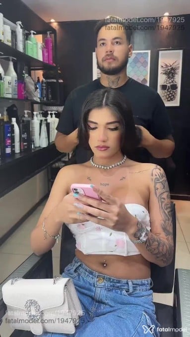 Acompanhante mulher trans com cabelo castanho de olhos castanhos em Penaforte - Mayla