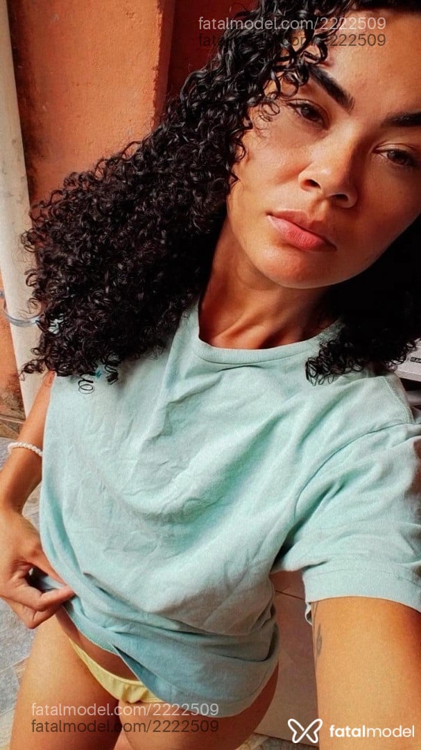 Acompanhante mulher com cabelo castanho de olhos mel em Rio de Janeiro - Pachecco