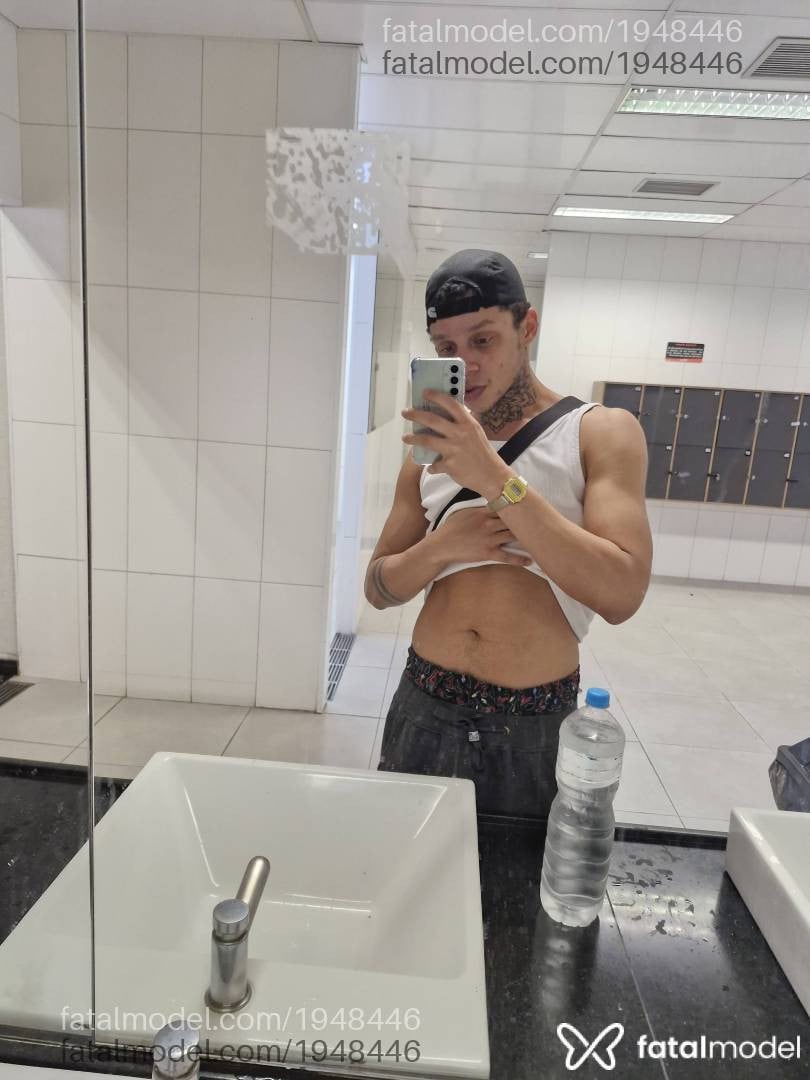 Acompanhante homem com cabelo castanho de olhos castanhos em São Paulo Acompanhante homem com cabelo castanho de olhos castanhos em São Paulo - Diogo Alcântara