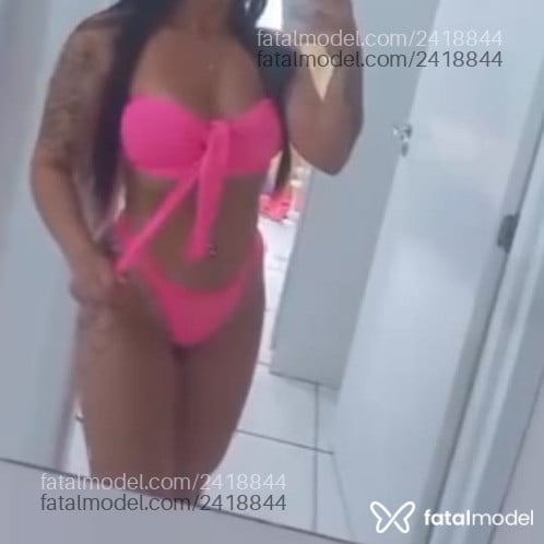 Acompanhante mulher com cabelo castanho de olhos castanhos - Kamila Acompanhante mulher com cabelo castanho de olhos castanhos - Kamila