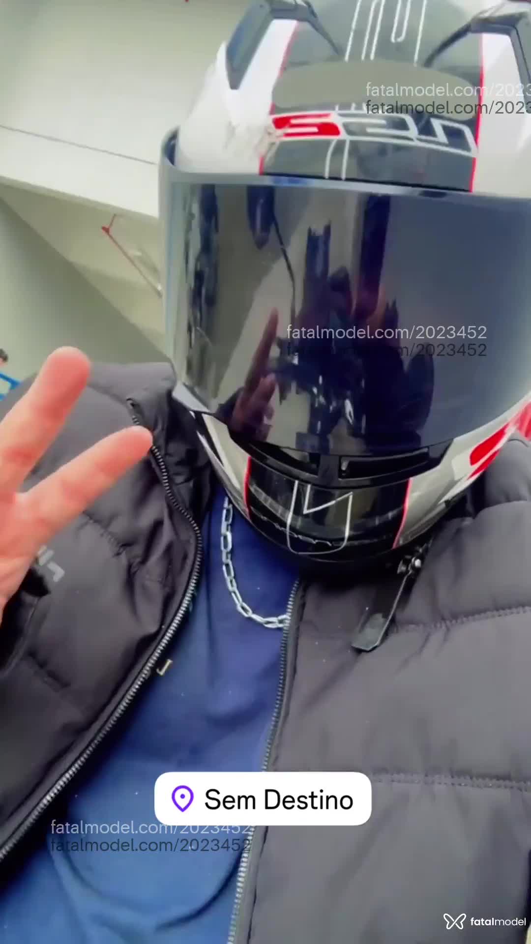 Acompanhante homem morena (o) de olhos castanhos em Curitiba - Motoboydotadocwb