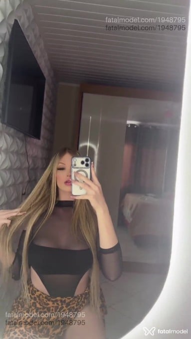 Acompanhante mulher trans loira (o) de olhos verdes em Videira - Stéfany