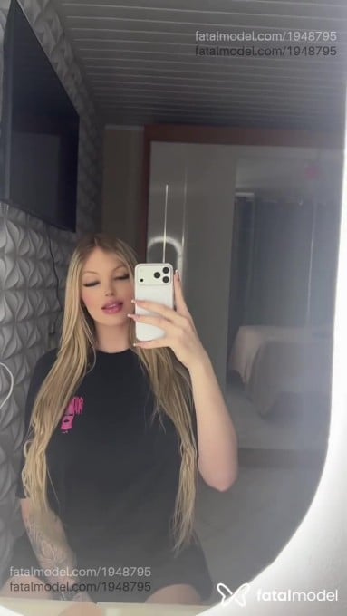 Acompanhante mulher trans loira (o) de olhos verdes em Videira - Stéfany