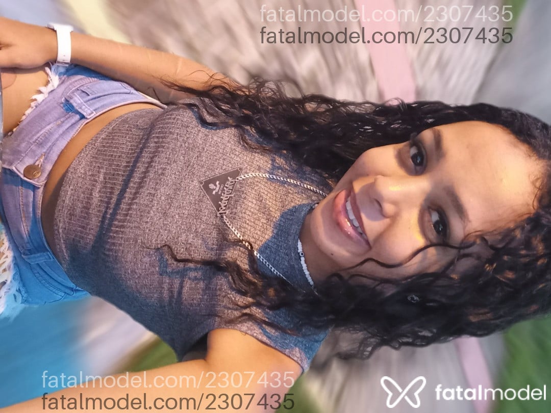 Acompanhante mulher morena (o) de olhos castanhos em Rio de Janeiro - Lolla