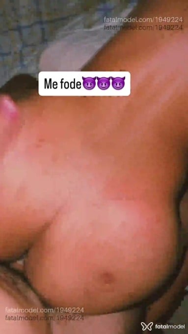 Acompanhante mulher morena (o) de olhos castanhos - Ana Clara Acompanhante mulher morena (o) de olhos castanhos - Ana Clara