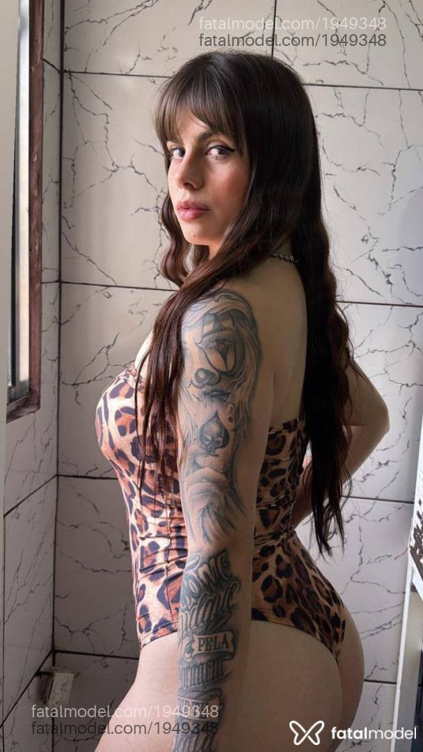 Acompanhante mulher morena (o) de olhos verdes - Nathalia