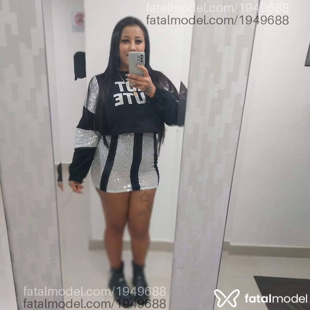 Acompanhante mulher com cabelo castanho de olhos mel - Kelly