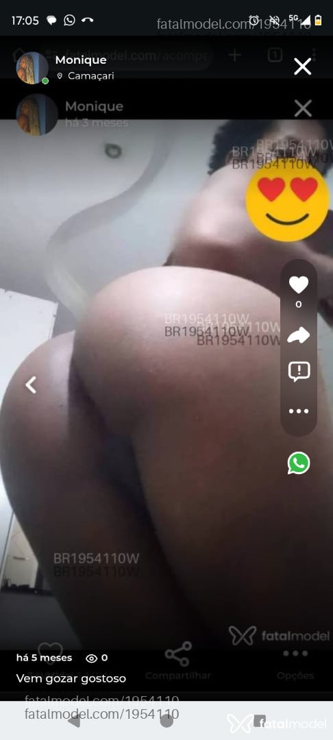 Acompanhante mulher trans com cabelo castanho de olhos castanhos em Camaçari Acompanhante mulher trans com cabelo castanho de olhos castanhos em Camaçari - Kelly