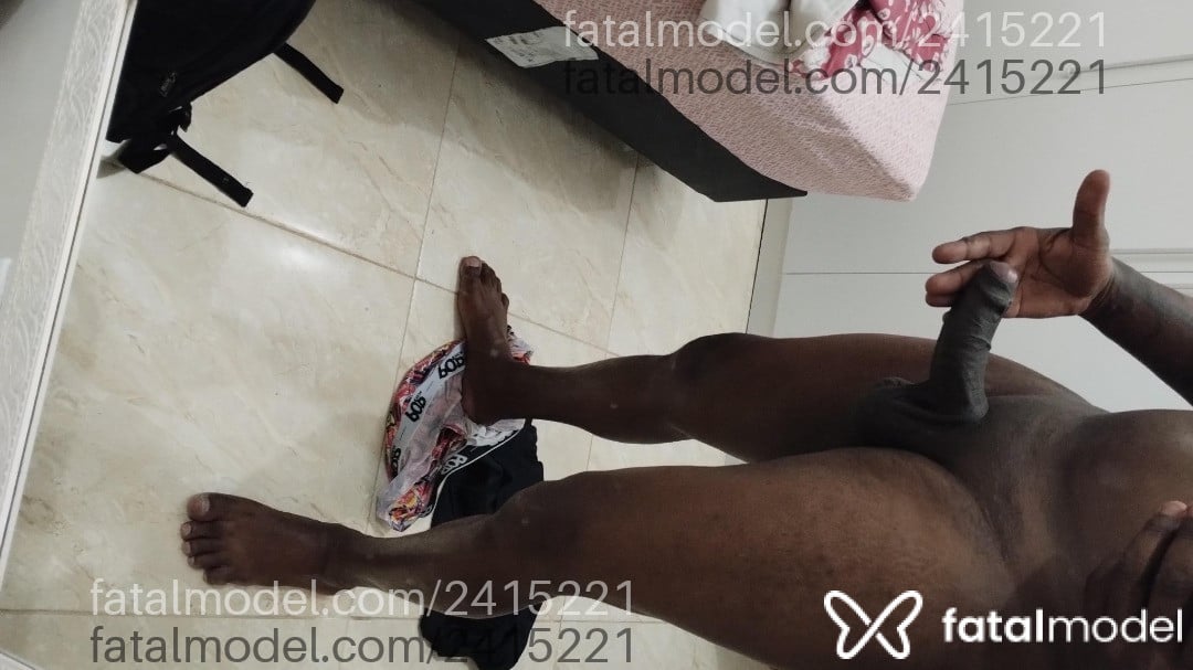 Acompanhante homem morena (o) de olhos castanhos em Belford Roxo Acompanhante homem morena (o) de olhos castanhos em Belford Roxo - Nego Cria