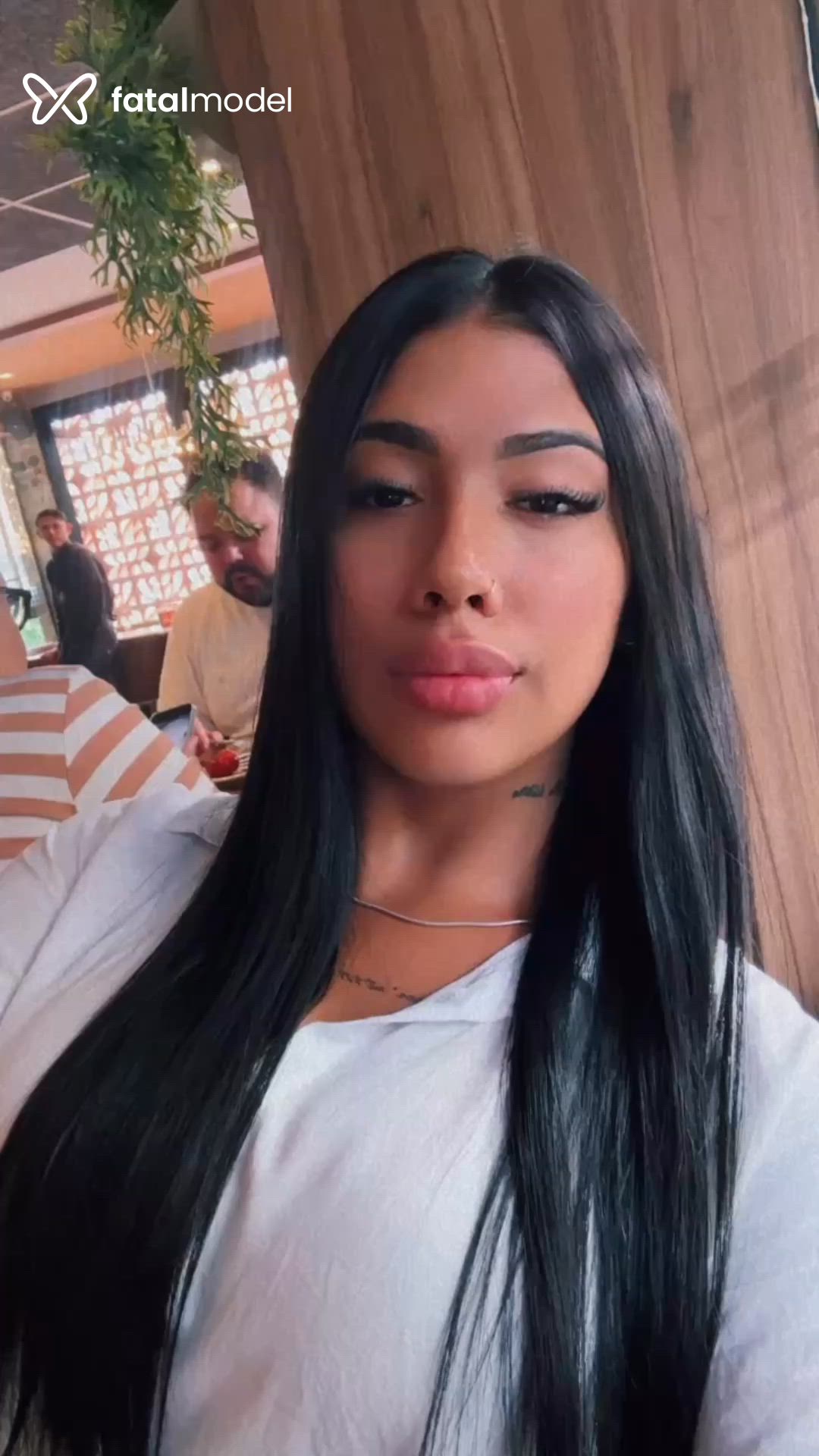 Acompanhante mulher morena (o) de olhos castanhos em Crateús - Thaís Linhares