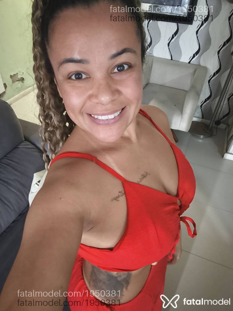 Acompanhante mulher morena (o) de olhos castanhos - Anny Monteiro
